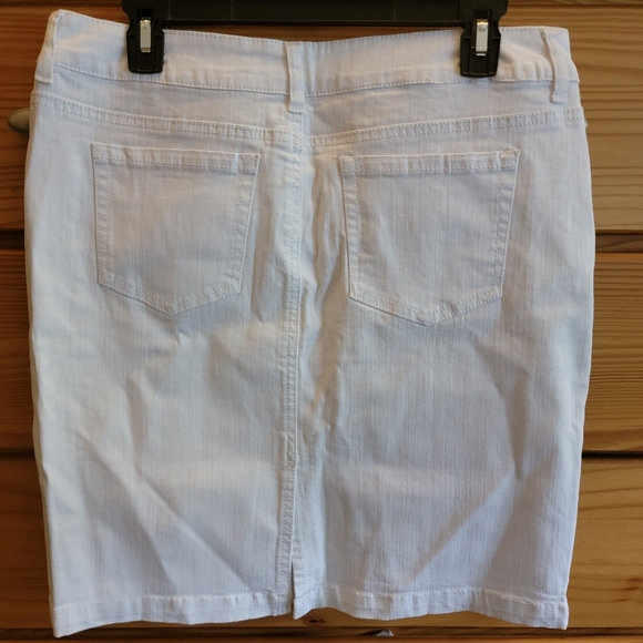 🌸2 for $29, must buy 2!NWOT Charter Club denim mini.  12P.  Great summer skirt. - Picture 2 of 6